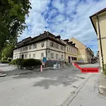 Viktorija City Center Apartment